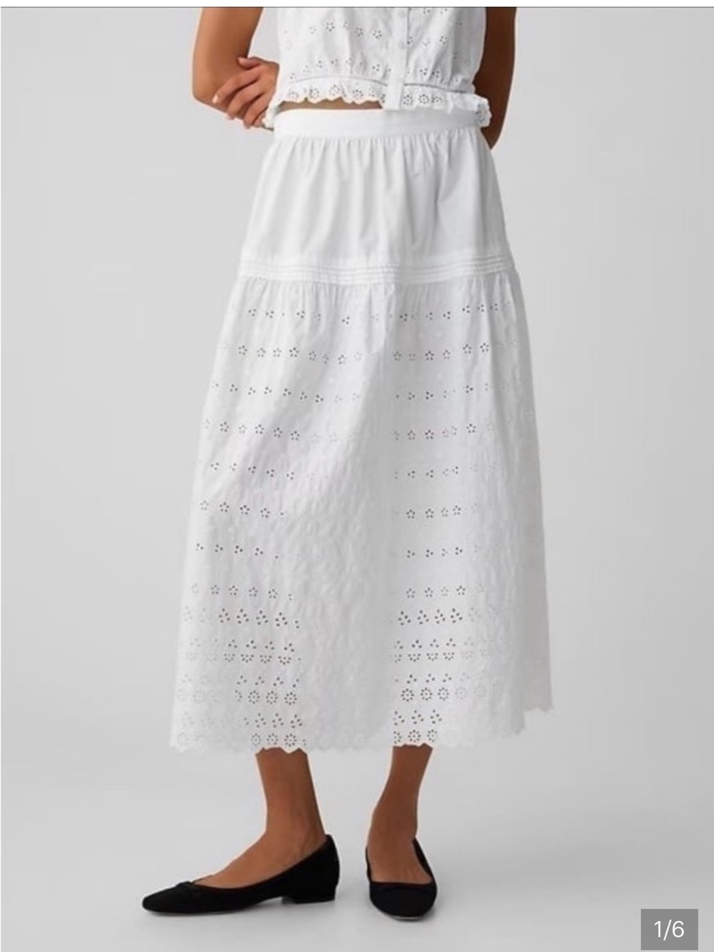 Dôen X GAP White Eyelet Midi Skirt with Scalloped Hem